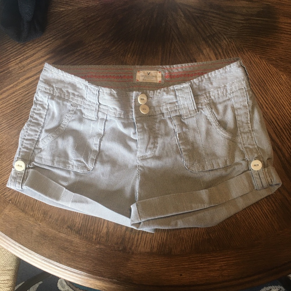 American Eagle Shorts Size: 4
